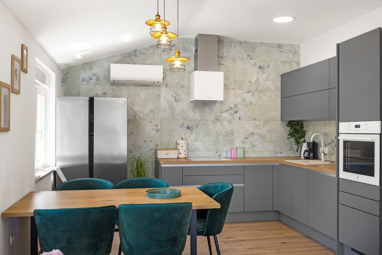 Apartment Luxury Lotus&lovor Pula