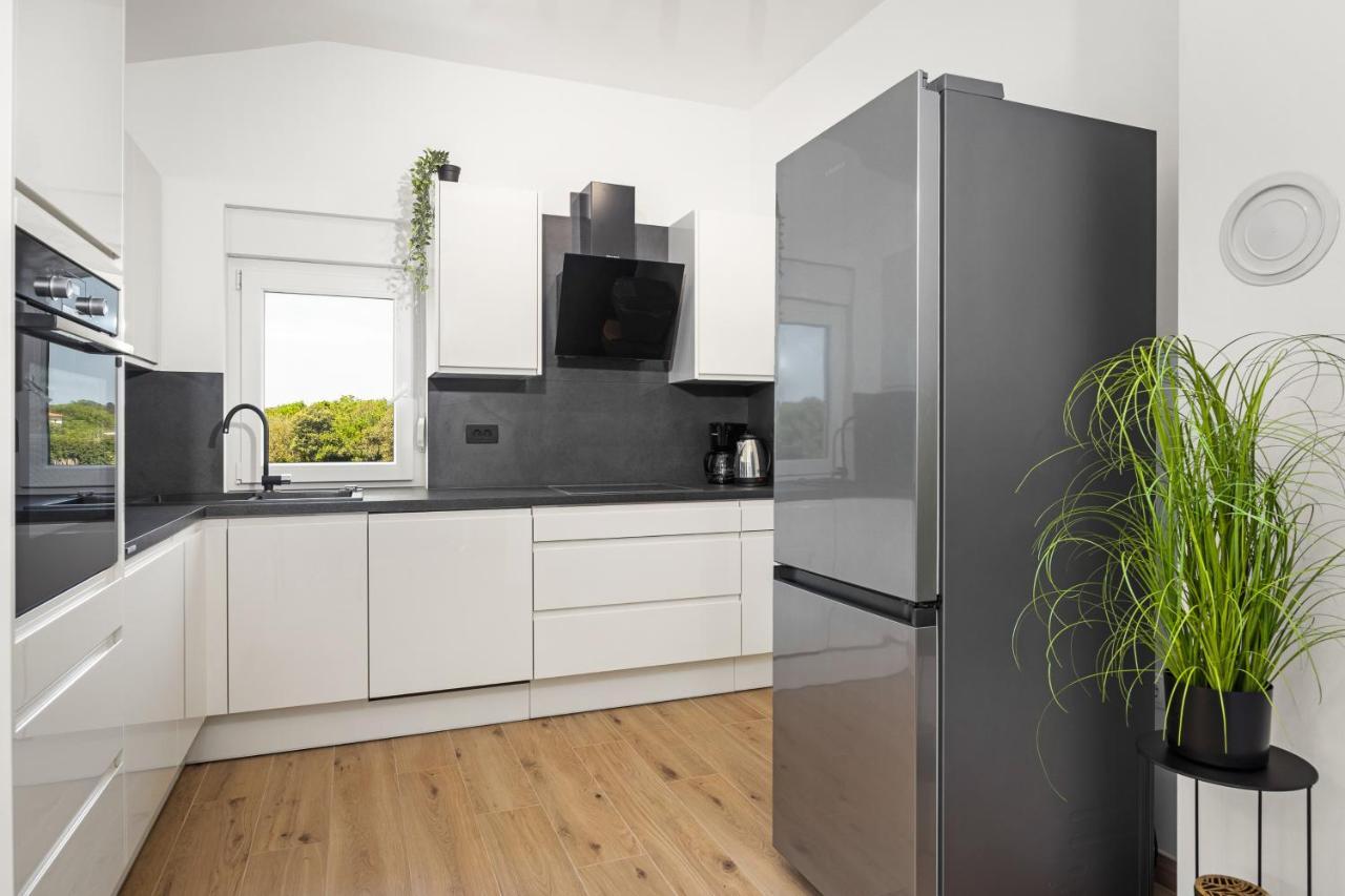 Luxury Lotus&lovor Apartment