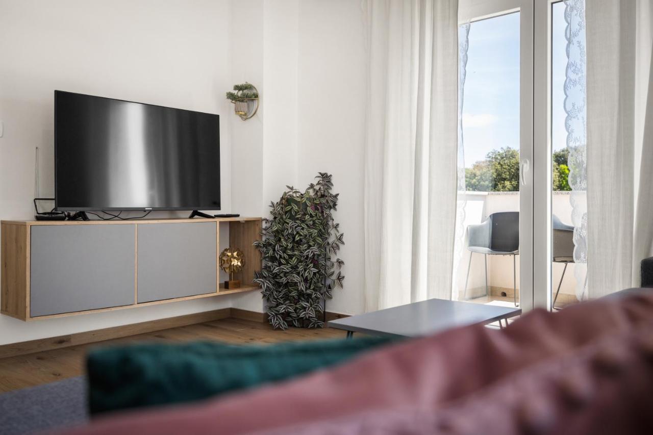 Luxury Lotus&lovor Apartment
